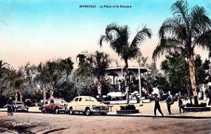 Affrevlle - La Place et le Kiosque
